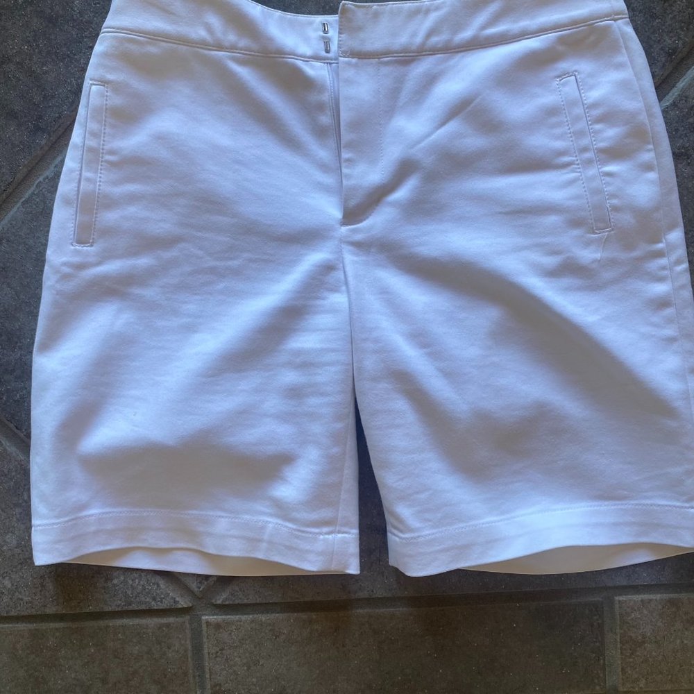 Catharine Malandrino Bermuda Shorts; Bright White Size 4